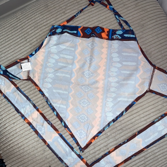 Colorful Geometric Halter - Picture 2 of 4